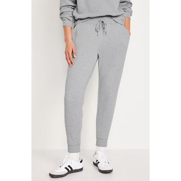 Old Navy Mid-Rise Gray SoComfy Joggers, XL - Picture 1 of 8